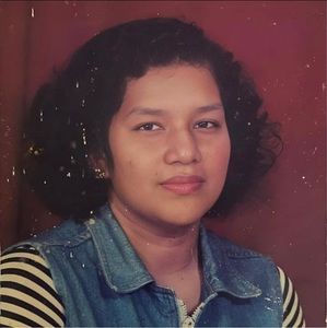 Meet your Posher, Pilar